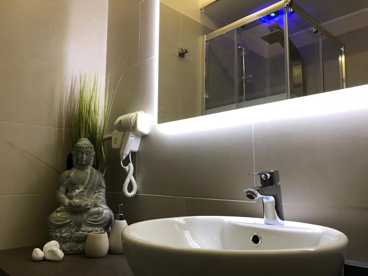 Samsara & Nirvana Suite 卡塔尼亚 外观 照片
